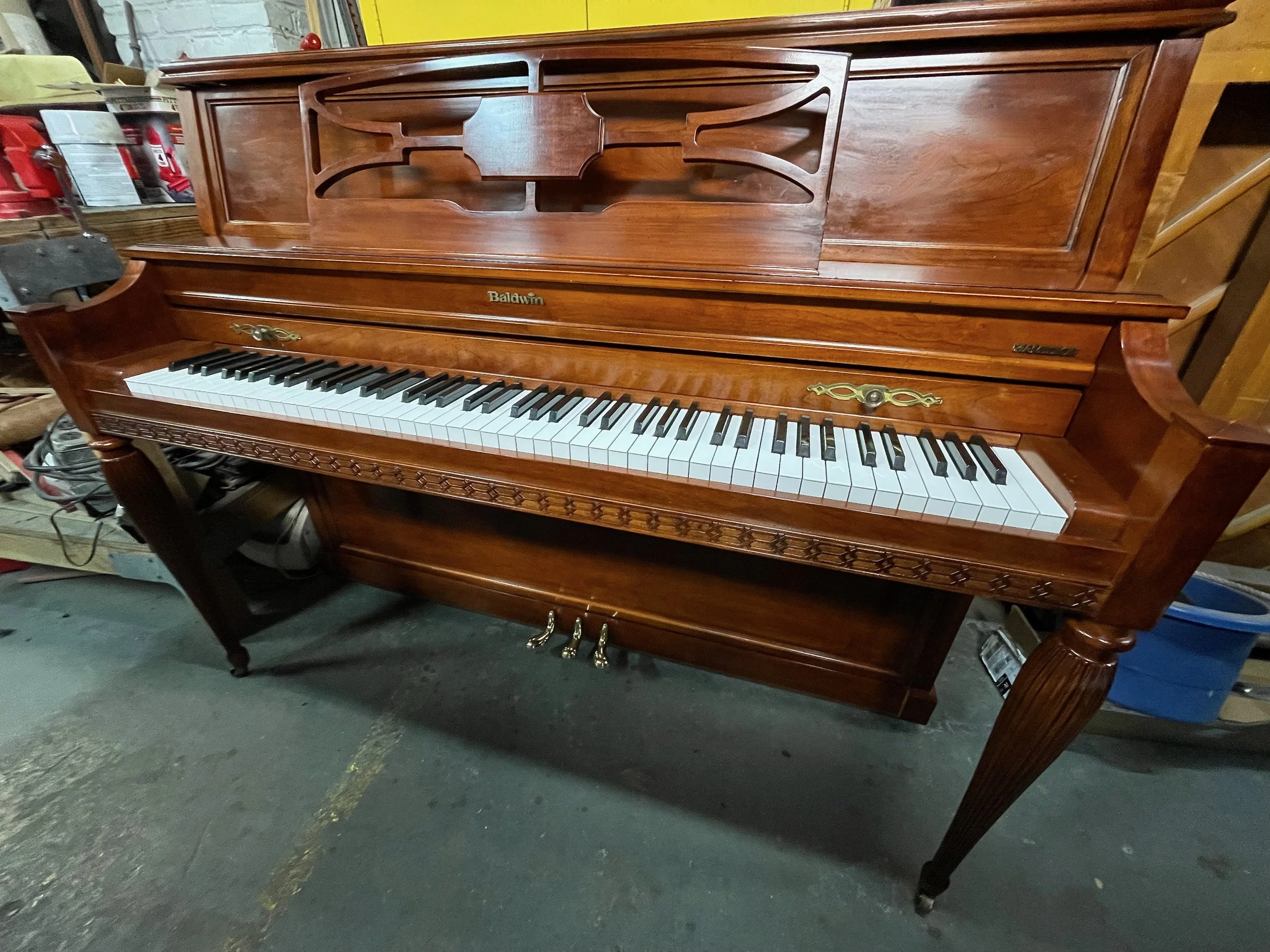 Baldwin ボールドウィン アップライトピアノ アンティーク調 猫脚 Baldwin ボールドウィン アップライトピアノ アンティーク調 猫脚